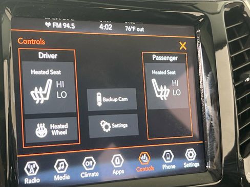 Used 2022 Jeep Cherokee Limited image 19