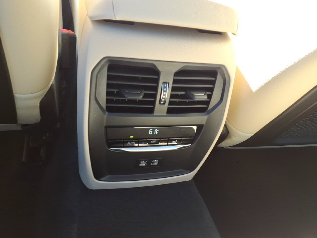 Used 2023 BMW 330i xDrive Sedan w/ Driving Assistance Package AWD/4WD image 14