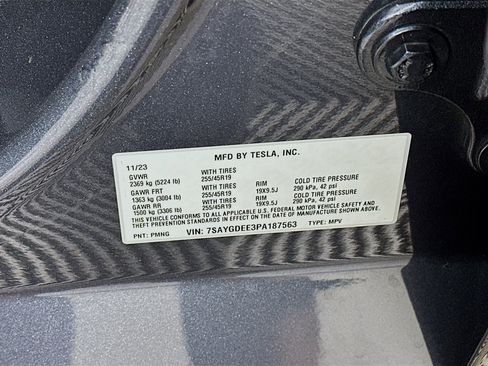 Used 2023 Tesla Model Y Long Range image 12