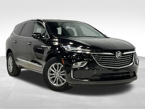 Used 2023 Buick Enclave Essence image 1