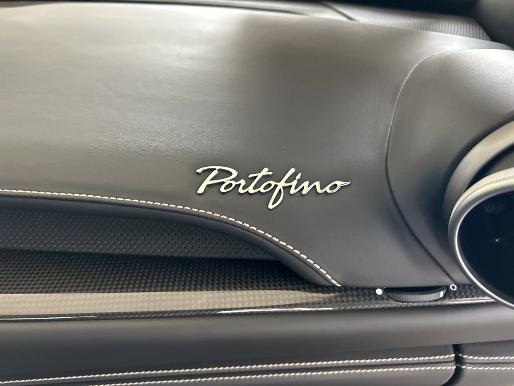 Used 2019 Ferrari Portofino RWD image 43