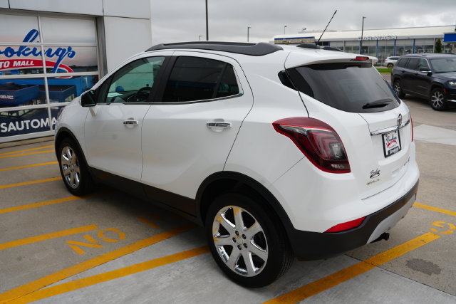 Used 2017 Buick Encore Essence w/ Experience Buick Package AWD/4WD image 9