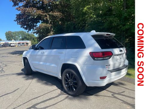 Used 2021 Jeep Grand Cherokee Laredo X AWD/4WD image 7