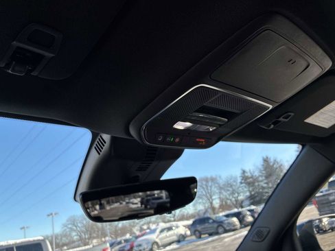 Certified 2024 Chevrolet Traverse RS image 36