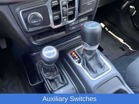 Used 2023 Jeep Wrangler Unlimited image 28