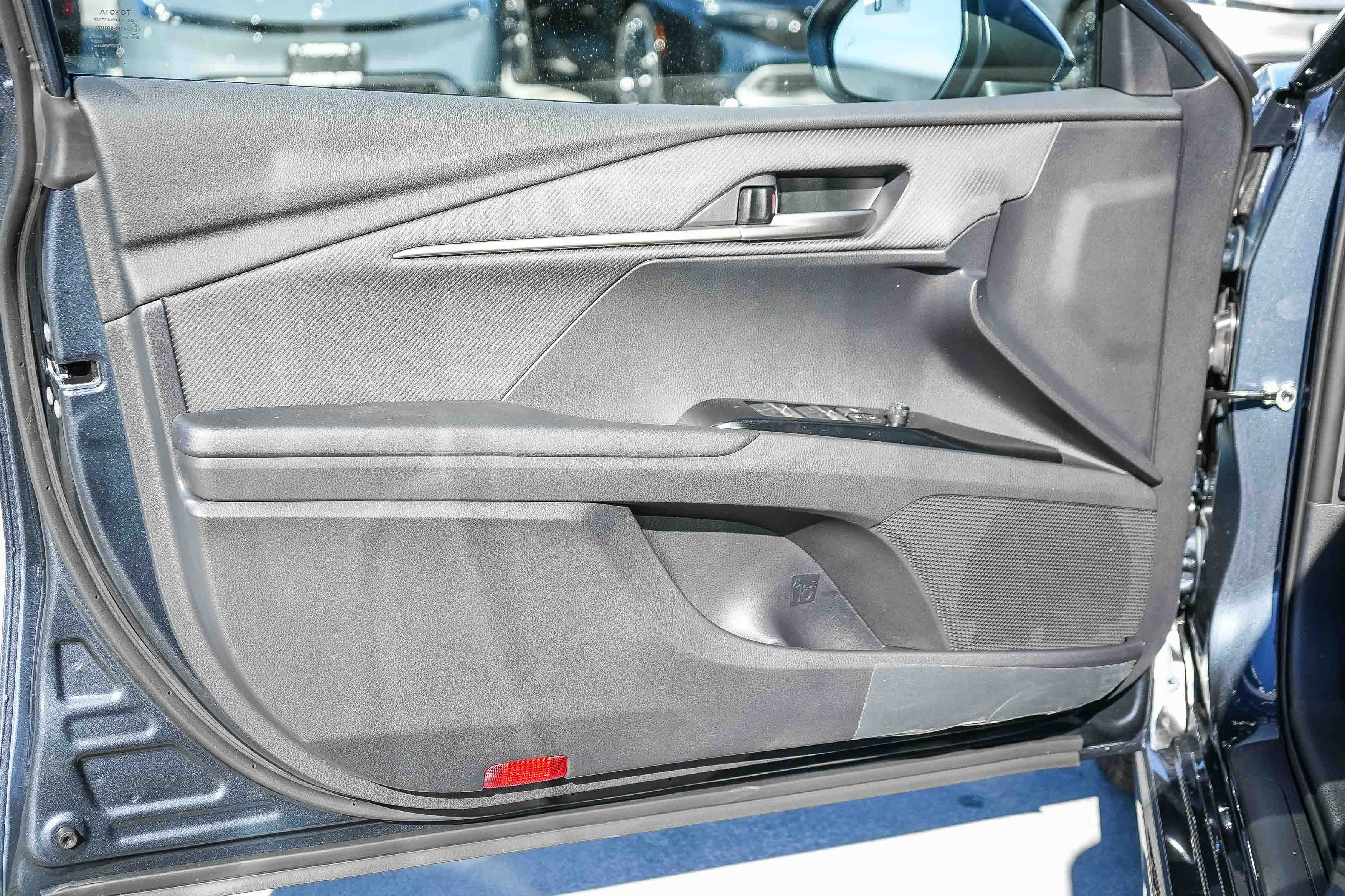 New 2026 Toyota Camry SE FWD image 24