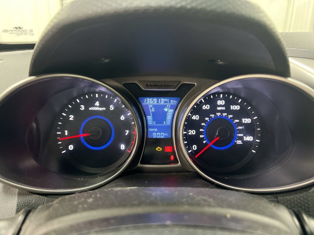 Used 2016 Hyundai Veloster w/ Option Group 03 FWD image 12