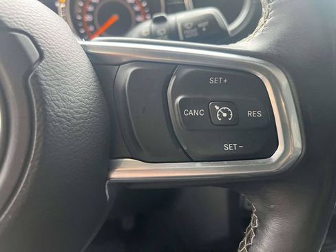 Used 2018 Jeep Wrangler Unlimited Sahara w/ Dual Top Group AWD/4WD image 25