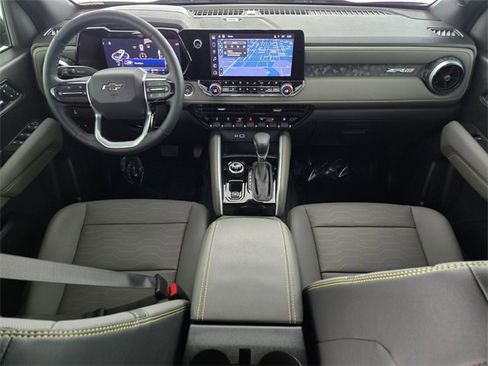 Used 2024 Chevrolet Colorado ZR2 w/ ZR2 Bison Edition image 4