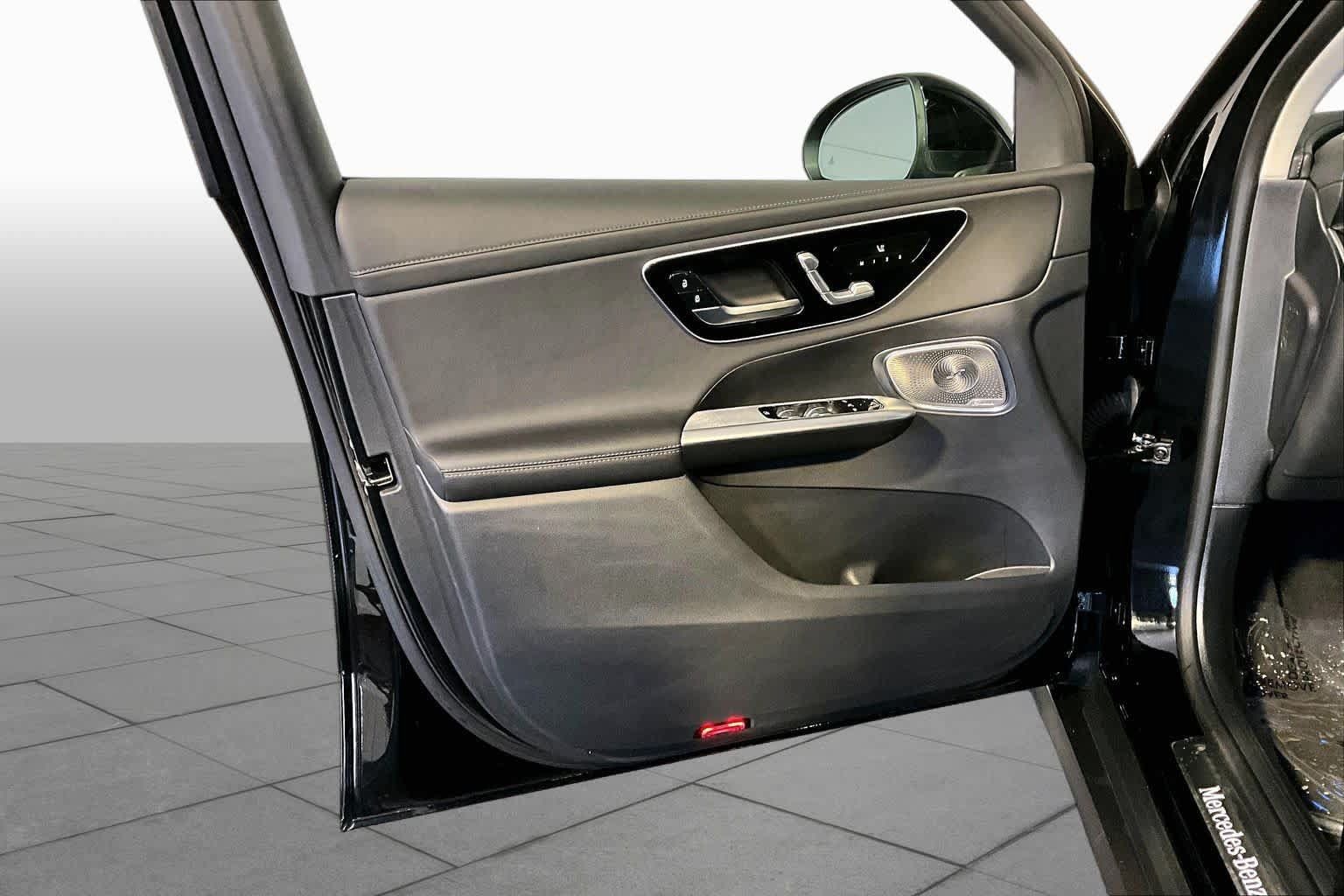 Used 2023 Mercedes-Benz GLC 300 4MATIC image 22