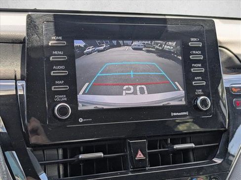 Used 2022 Toyota Camry LE FWD image 9