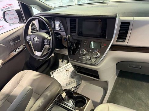 Used 2017 Toyota Sienna XLE w/ XLE Navigation Package AWD/4WD image 51