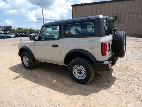 New 2026 Ford Bronco 2-Door AWD/4WD image 5