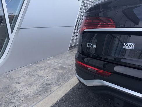 Used 2025 Audi Q5 2.0T Premium Plus w/ Premium Plus Package image 14