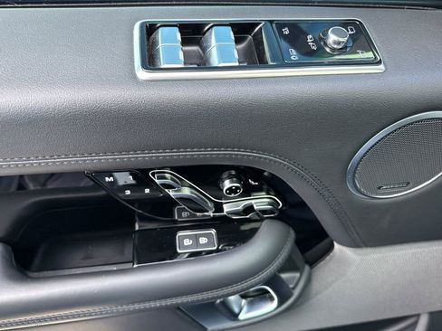 Used 2021 Land Rover Range Rover Westminster Edition image 14