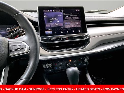 Used 2022 Jeep Compass Limited w/ Sun and Sound Group AWD/4WD image 9