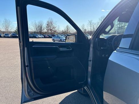 Used 2025 GMC Sierra 1500 Elevation image 22