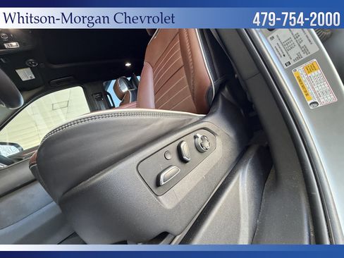 Used 2024 GMC Yukon Denali Ultimate image 16