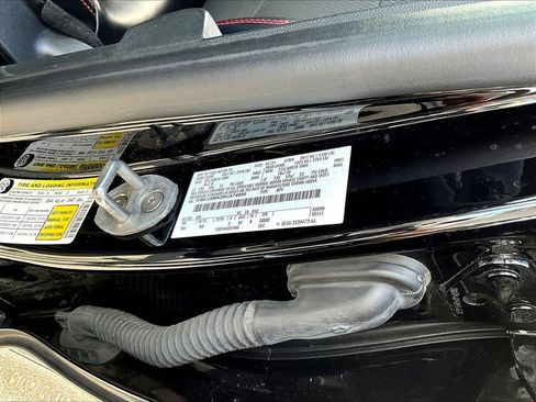 Certified 2024 Ford Escape ST-Line AWD/4WD image 19