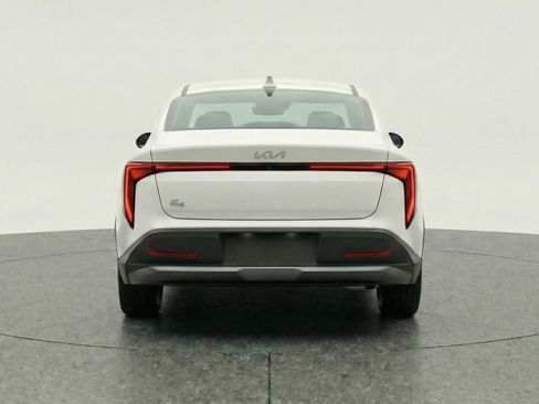 Used 2025 Kia K4 FWD image 7