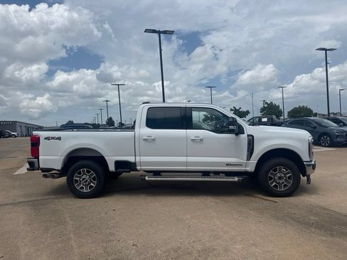 Used 2026 Ford F250 Lariat AWD/4WD image 2
