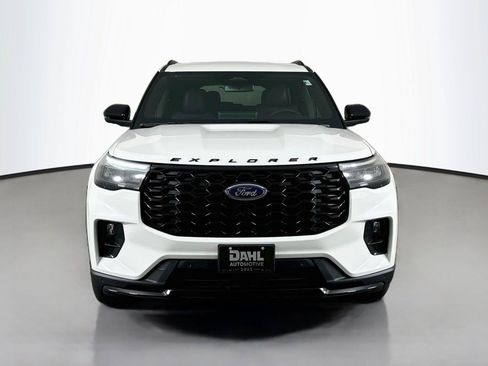 New 2026 Ford Explorer ST-Line w/ ST-Line Street Pack AWD/4WD image 3