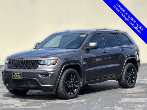 Used 2019 Jeep Grand Cherokee Altitude AWD/4WD image 1