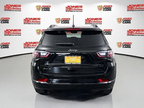 Used 2022 Jeep Compass High Altitude AWD/4WD image 16