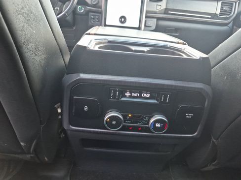 Used 2023 Ford Expedition Max Platinum image 22