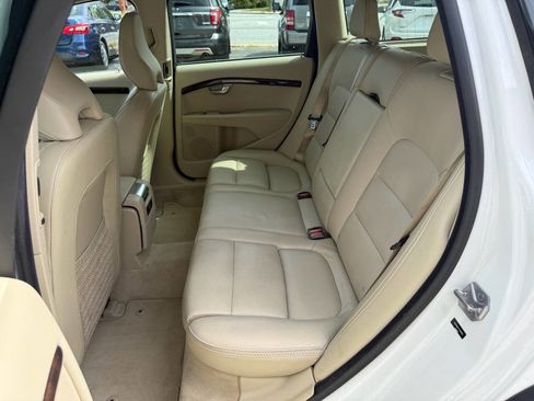 Used 2015 Volvo XC70 T5 Premier image 7