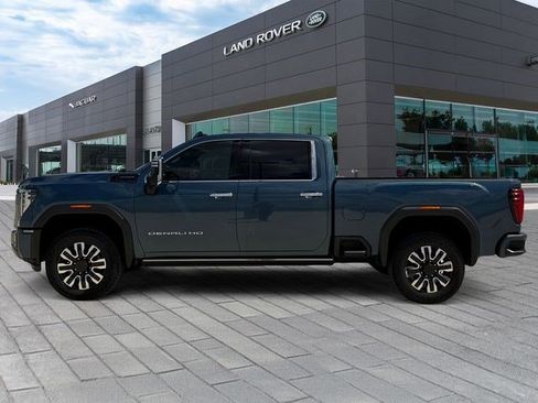Used 2024 GMC Sierra 2500 Denali Ultimate AWD/4WD image 2