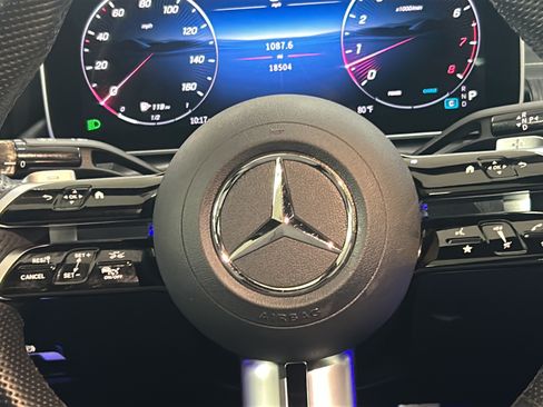 Used 2025 Mercedes-Benz C 300 Sedan image 27
