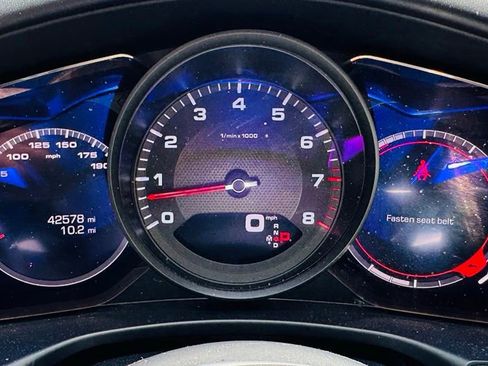 Used 2019 Porsche Panamera image 20