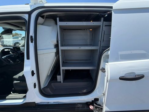 Used 2022 Ford Transit Connect XLT FWD image 13