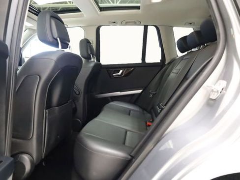Used 2015 Mercedes-Benz GLK 350 4MATIC image 27