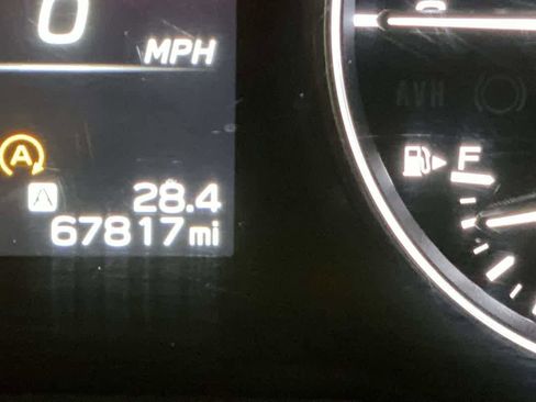 Used 2022 Subaru Outback Premium image 17