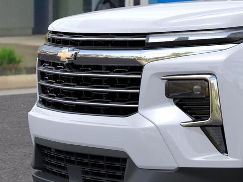 New 2026 Chevrolet Traverse LT w/ Sun and Wheel Package image 13