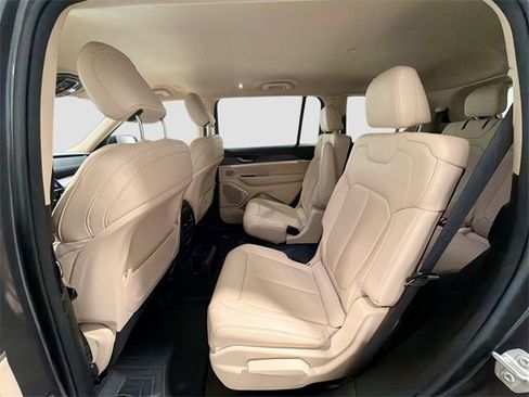 Used 2021 Jeep Grand Cherokee L Limited image 21