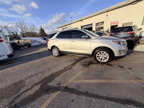 Used 2018 Chevrolet Equinox LT image 7