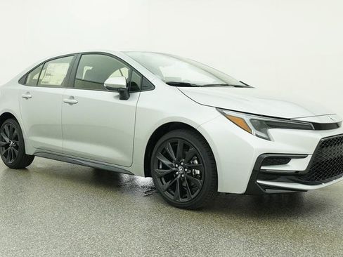 Used 2026 Toyota Corolla SE w/ SE Premium Package FWD image 39