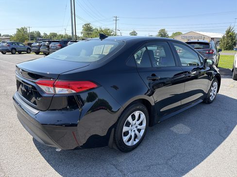 Used 2023 Toyota Corolla LE w/ Carpet Mat Package (TMS) FWD image 7