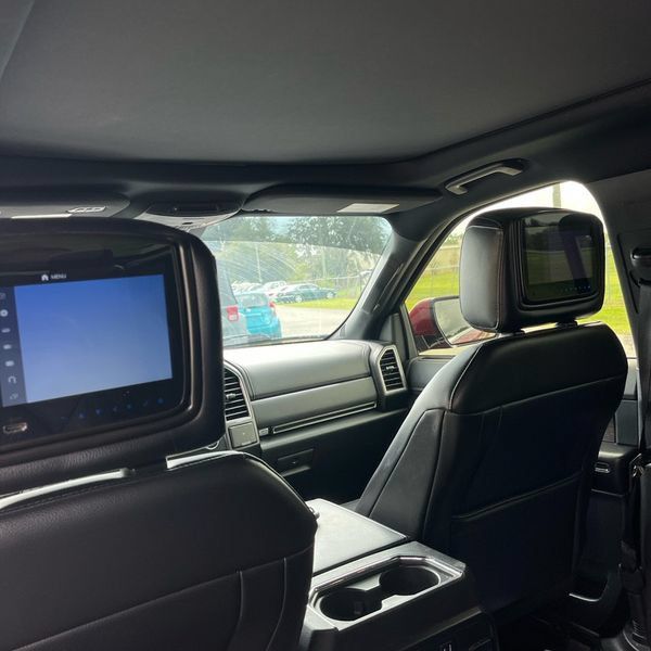 Used 2018 Ford Expedition Limited w/ Equipment Group 301A RWD image 14