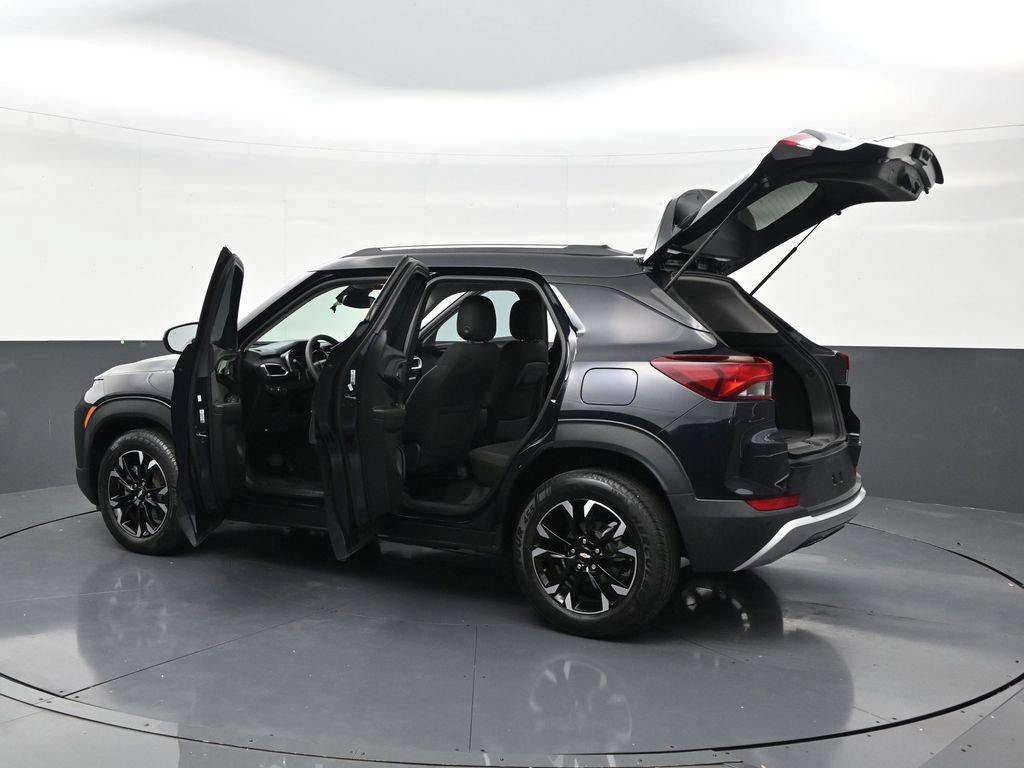 Used 2021 Chevrolet TrailBlazer LT w/ Convenience Package FWD image 32