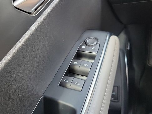 Used 2024 GMC Acadia Elevation w/ Luxury Package FWD image 13