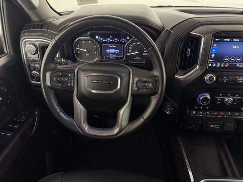 Used 2023 GMC Sierra 3500 Denali w/ Denali Ultimate Package AWD/4WD image 12