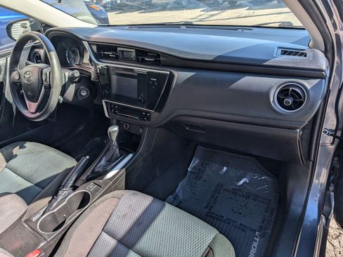 Used 2017 Toyota Corolla LE image 13