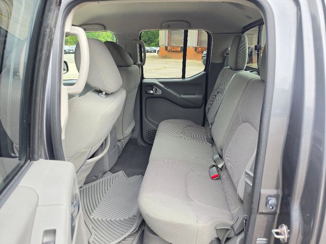 Used 2020 Nissan Frontier SV w/ Midnight Edition Floor Mats AWD/4WD image 23