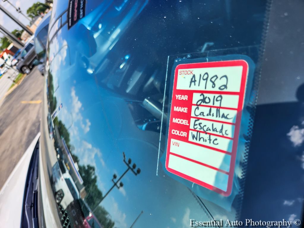 Certified 2019 Cadillac Escalade Platinum AWD/4WD image 27