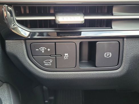 New 2026 Kia Sportage EX FWD image 25