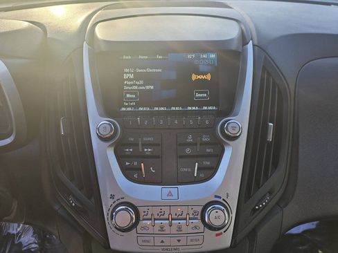 Used 2017 Chevrolet Equinox LS AWD/4WD image 34